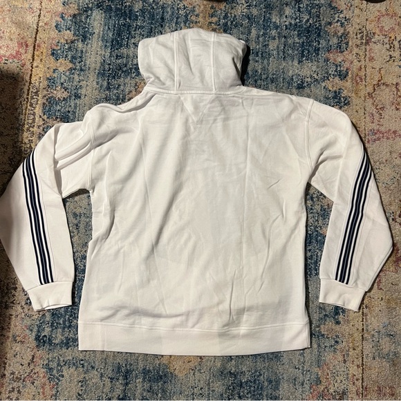 ⭐️ tommy hilfiger hoodie - Picture 3 of 3